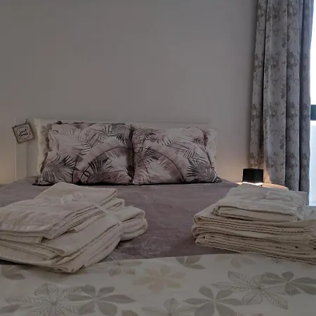 Gaia Penthouse Sea And Country Views Apartment *
